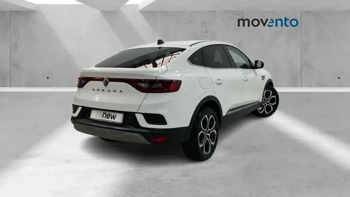 Usado Renault Arkana Zen 140 CV (102 kW) 2022 Blanco SUV