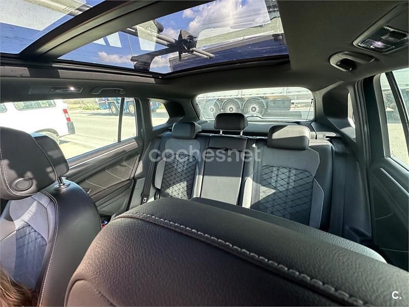 Azul Usado 2023 VW Tiguan R-line SUV | 36.000 € (Caro) - Imagen 1/4