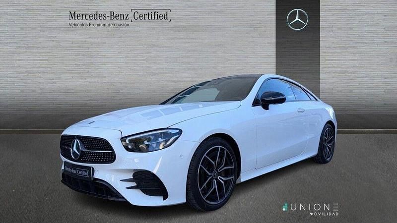 Usado Mercedes E220 AMG line 194 CV (142 kW) 2023 Blanco Coupe