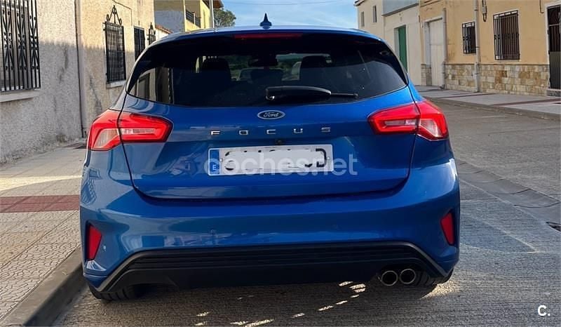 Usado Ford Focus ST-Line 120 CV (88 kW) 2019 Azul Berlina