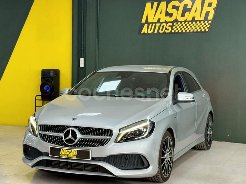 Usado Mercedes A200 150 CV (110 kW) 2018 Gris / plata Berlina