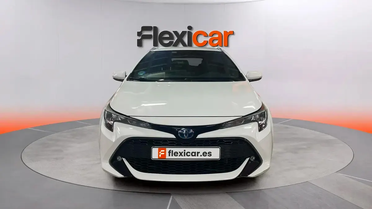 Usado Toyota Corolla Style 122 CV (89 kW) 2021 Blanco Familiar