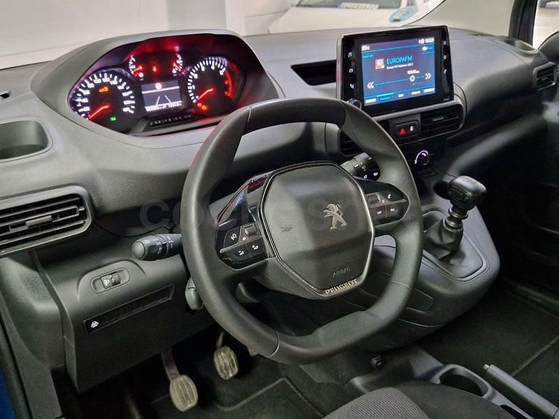 Usado Peugeot Rifter Active 100 CV (73 kW) 2022 Azul Monovolumen