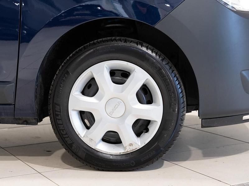 Usado Dacia Dokker Base 100 CV (73 kW) 2017 Azul Monovolumen
