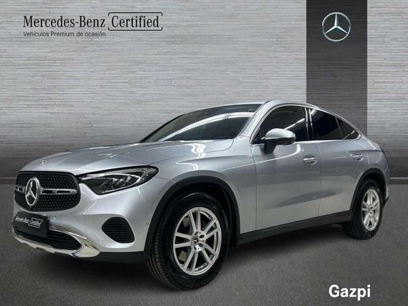 Usado Mercedes GLC200 Avantgarde 227 CV (166 kW) 2024 Plata hightech SUV