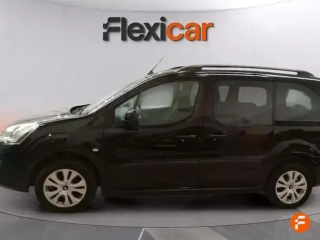 Usado Citroën Berlingo Feel 110 CV (80 kW) 2016 Negro Monovolumen