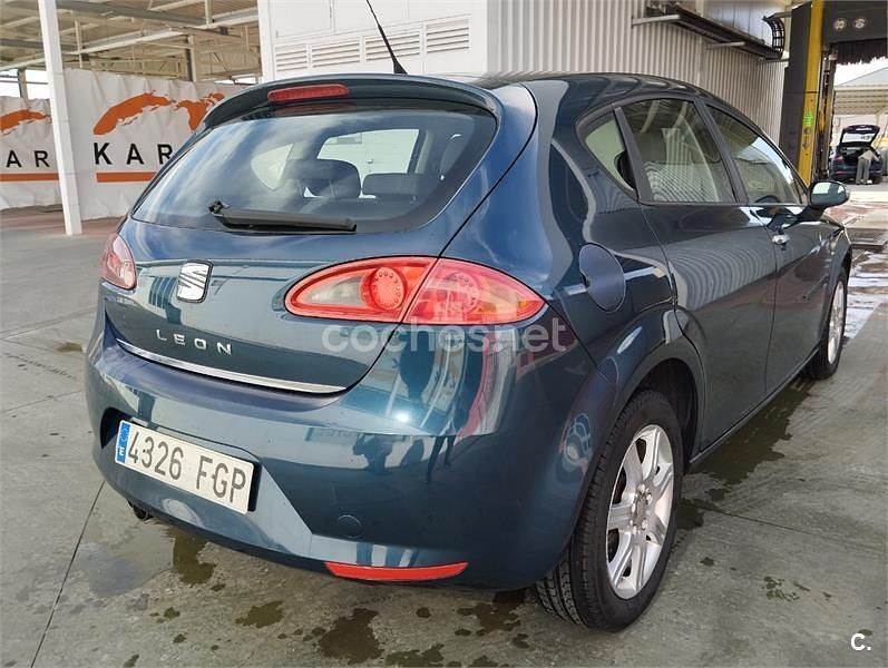 Usado Seat Leon Sport 140 CV (102 kW) 2006 Verde Berlina