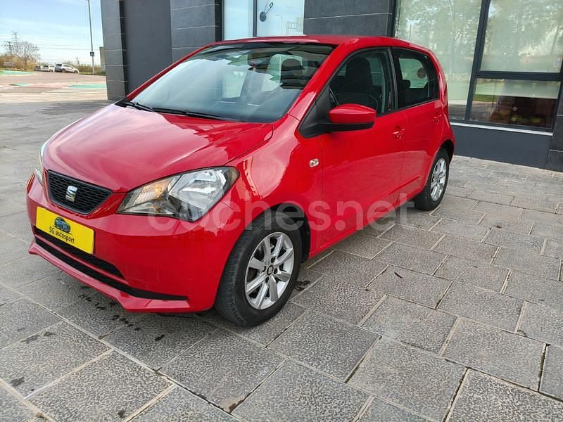 Usado Seat Mii Chic 75 CV (55 kW) 2017 Rojo Utilitario