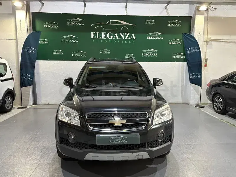 Usado Chevrolet Captiva LS 127 CV (93 kW) 2010 Negro SUV