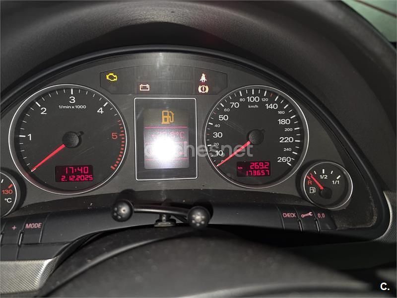 Usado Audi A4 140 CV (102 kW) 2007 Negro Berlina