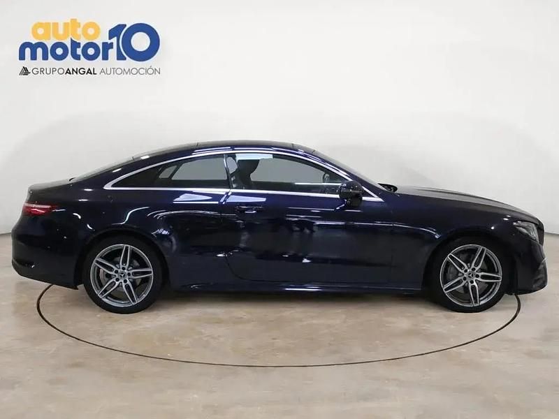 Käytetty Mercedes E220 194 HP (142 kW) 2019 Sininen Coupe - kaksiovinen