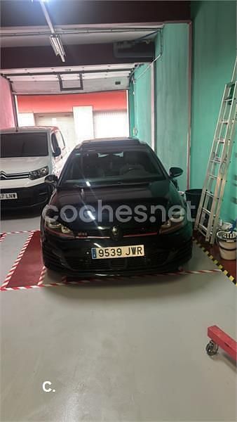 Negro Usado 2017 VW Golf VII GTI Berlina | 18.500 € (Super precio) - Imagen 1/4