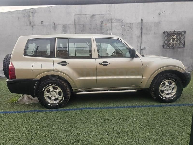 Usado Mitsubishi Montero 160 CV (117 kW) 2003 Beige SUV
