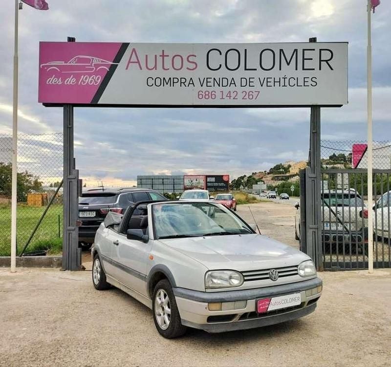 Usado VW Golf Cabriolet Highline 101 CV (74 kW) 1998 Gris Descapotable