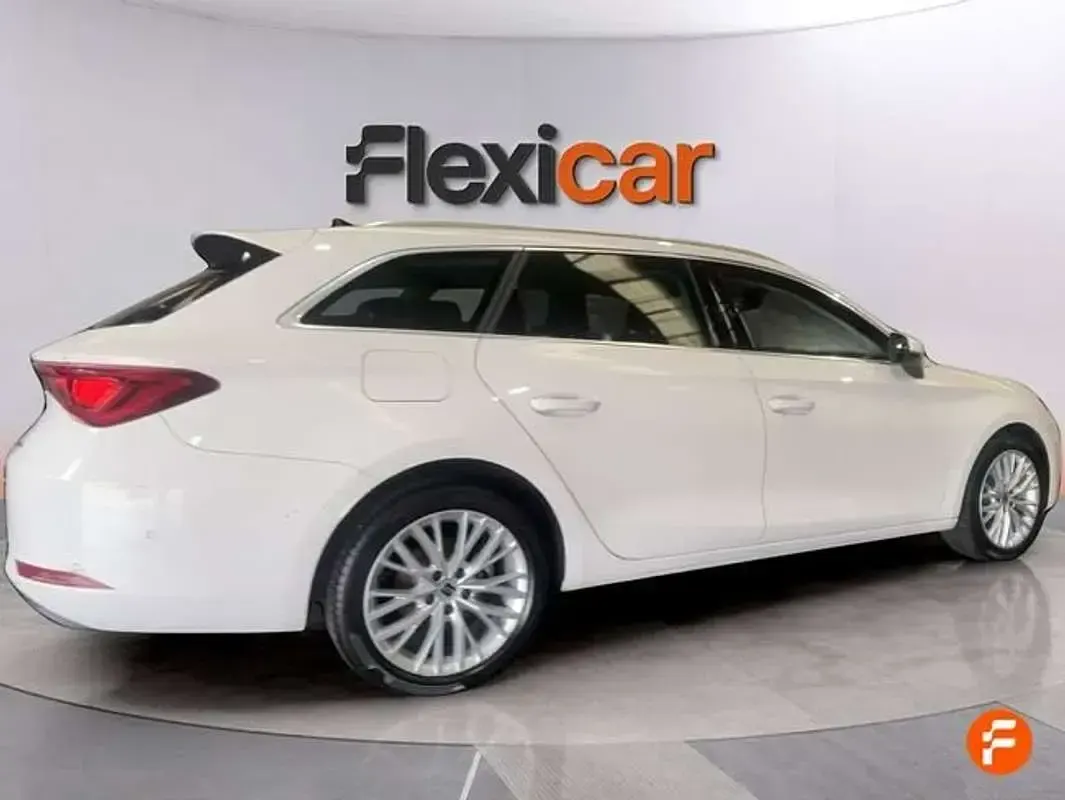 Usado Seat Leon FR 205 CV (150 kW) 2021 Blanco Utilitario