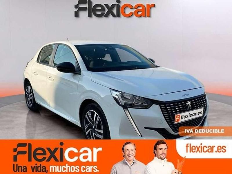 Usado Peugeot 208 Allure 101 CV (74 kW) 2023 Blanco Utilitario