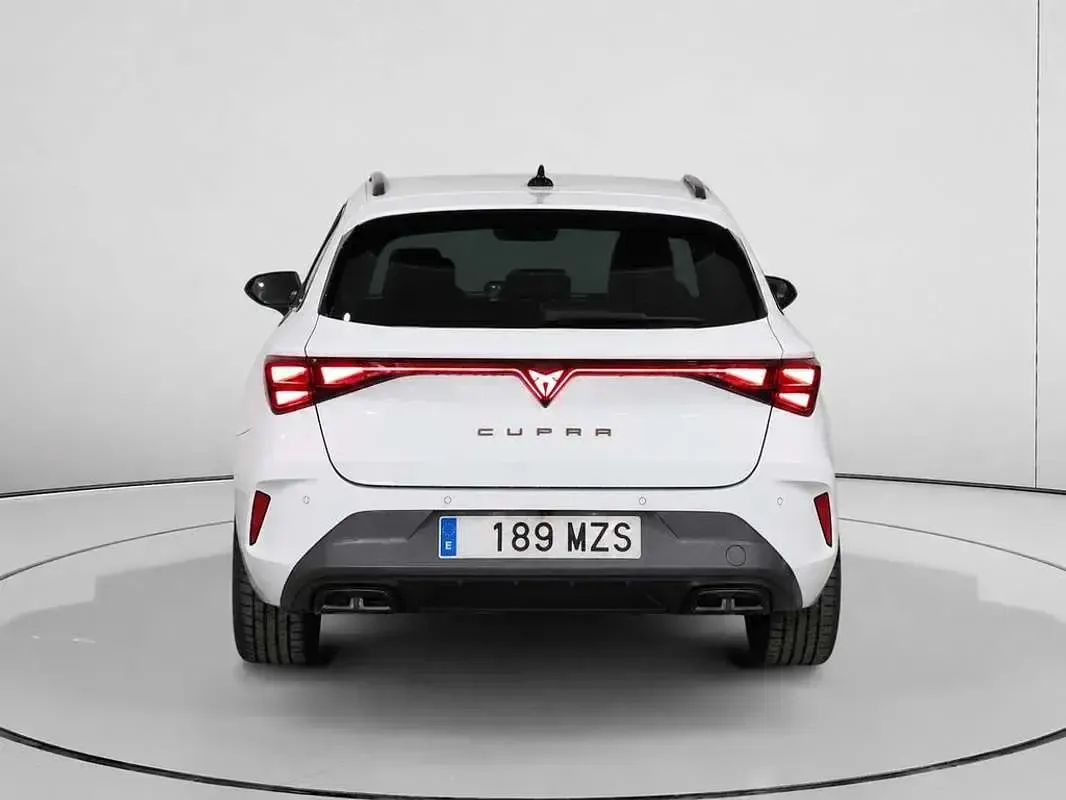Usado Cupra Leon 150 CV (110 kW) 2025 Blanco Familiar