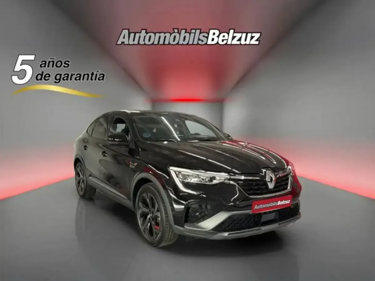 Usado Renault Arkana RS Line 145 CV (106 kW) 2022 Negro SUV