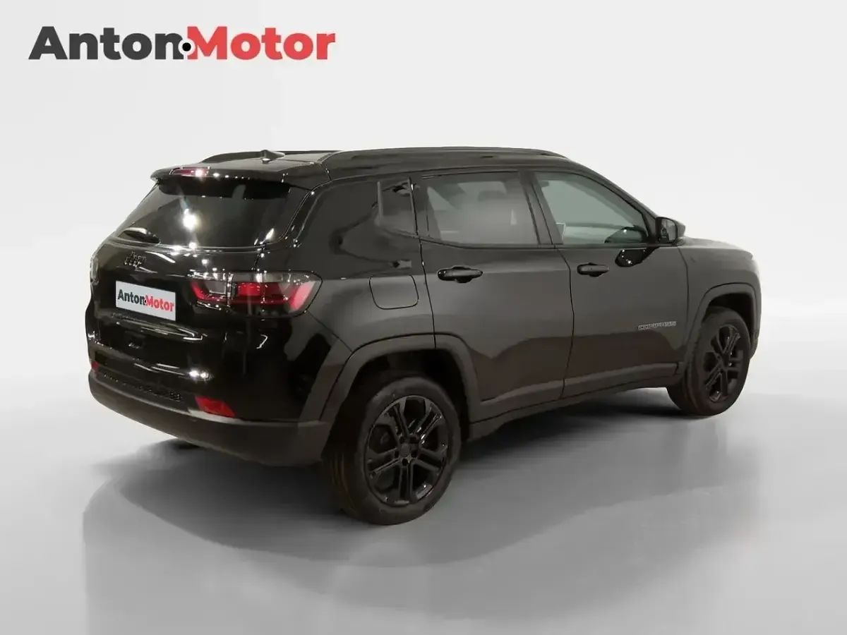 Nuevo Jeep Compass North 130 CV (95 kW) 2025 Negro SUV