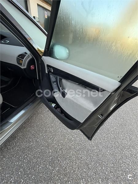 Usado Citroën Grand C4 Picasso Exclusive 136 CV (100 kW) 2010 Marrón Monovolumen