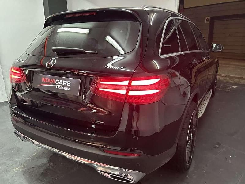 Usado Mercedes GLC220 170 CV (125 kW) 2019 Negro SUV