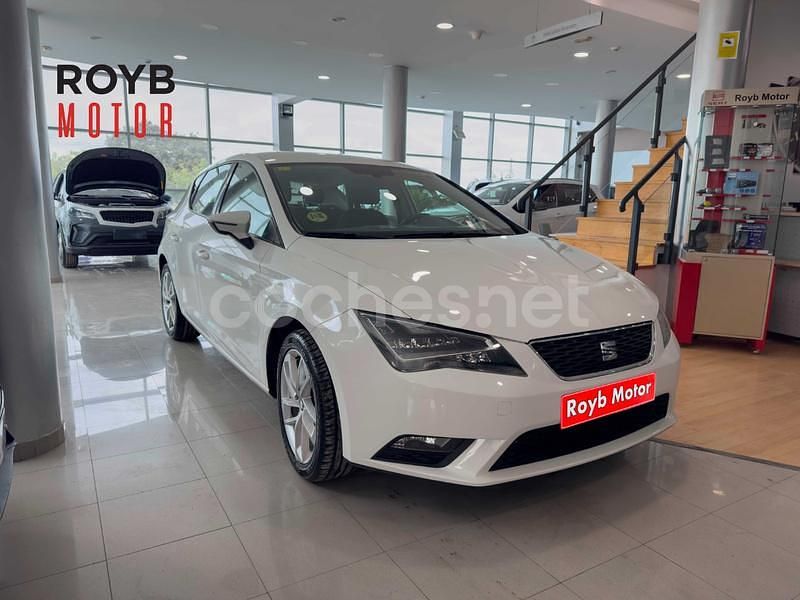 Usado Seat Leon Style 105 CV (77 kW) 2014 Blanco Utilitario