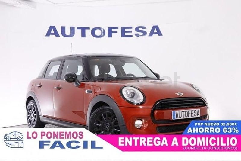 Usado Mini Cooper D 116 CV (85 kW) 2017 Rojo Utilitario