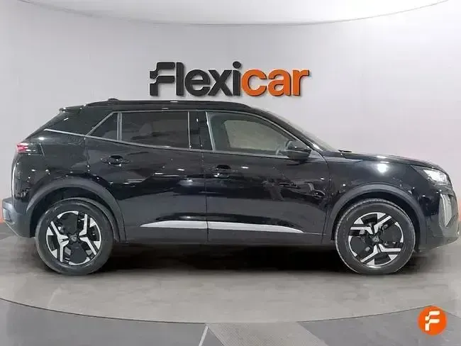 Usado Peugeot 2008 Allure 100 CV (73 kW) 2024 Negro SUV
