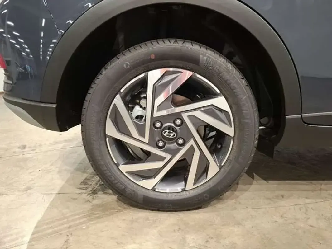 Nuevo Hyundai Bayon 90 CV (66 kW) 2026 Gris SUV