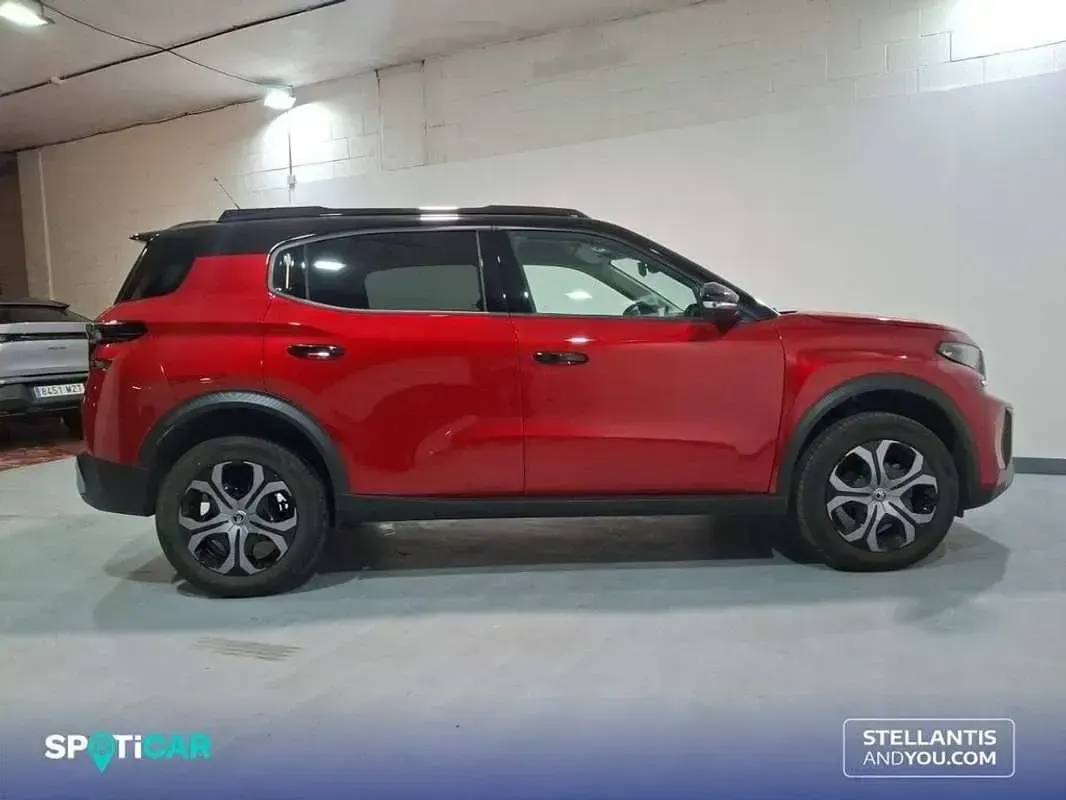 Käytetty Citroën C3 Aircross 101 HP (74 kW) 2025 Punainen Katumaasturi