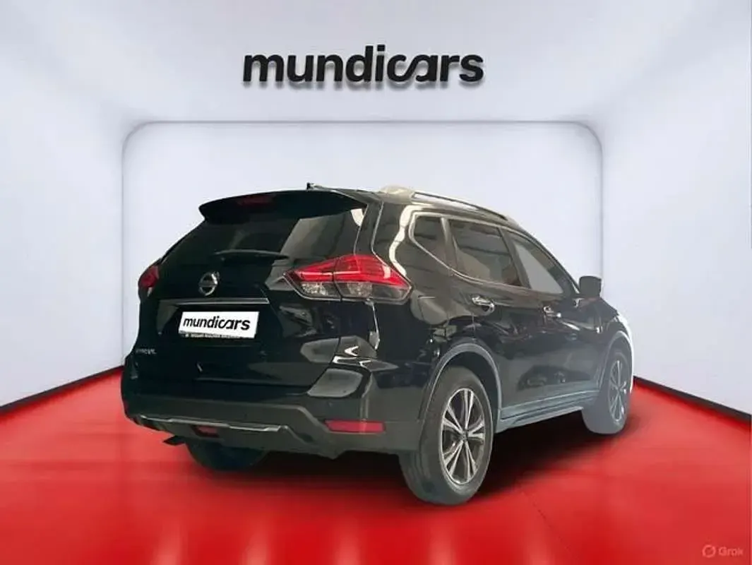 Usado Nissan X-Trail N-Connecta 163 CV (119 kW) 2018 Negro SUV