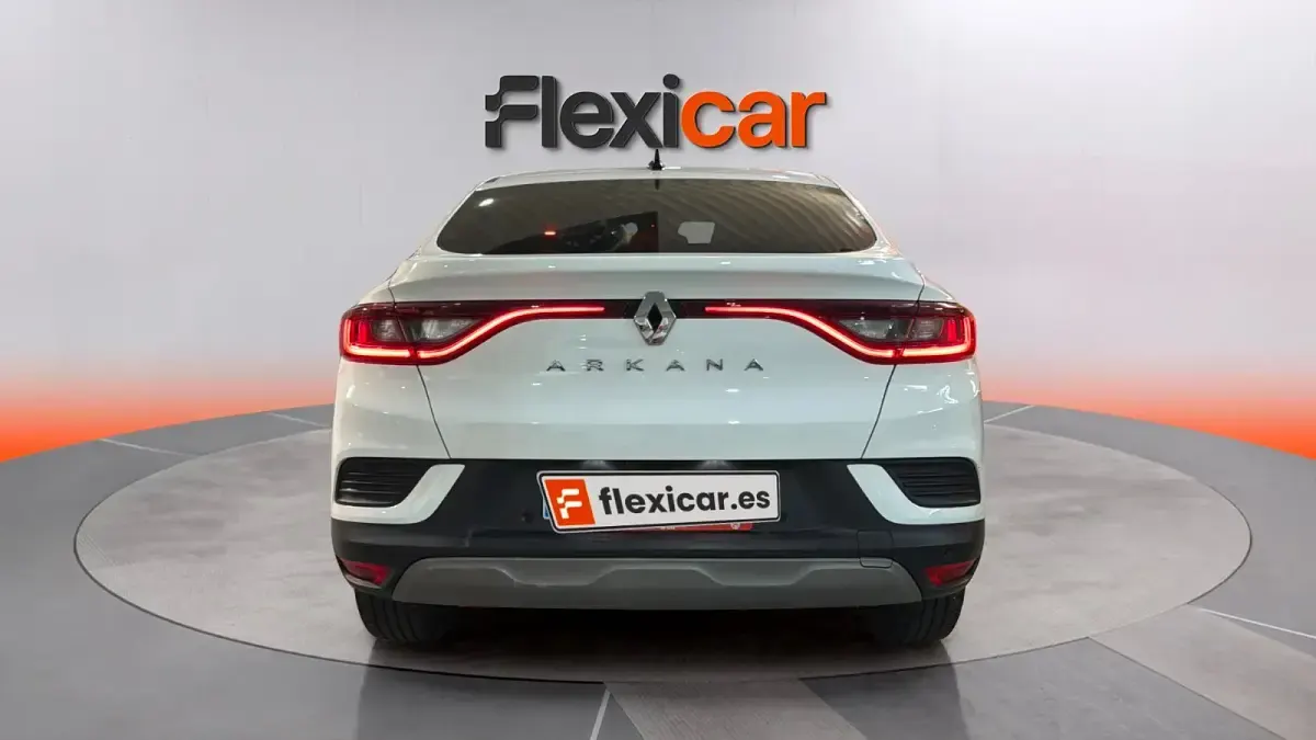 Usado Renault Arkana Evolution 140 CV (102 kW) 2023 Blanco SUV