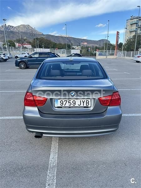 Usado BMW 320 177 CV (130 kW) 2009 Gris / plata Berlina