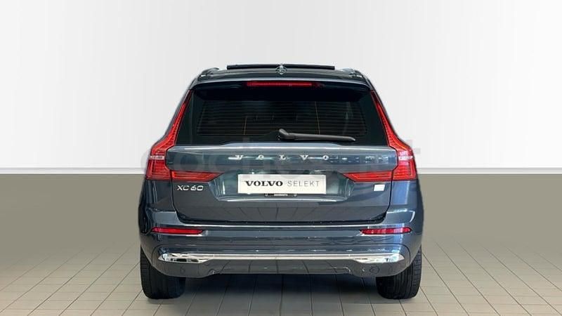 Usado Volvo XC60 Plus 350 CV (257 kW) 2023 Azul SUV