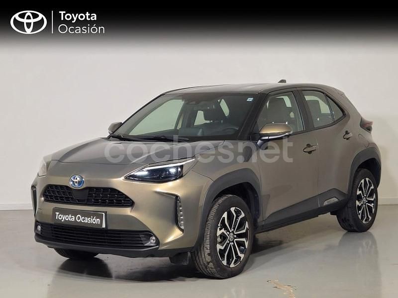 Marrón Usado 2024 Toyota Yaris Hybrid Active SUV | 23.700 € (Buen precio) - Imagen 1/4