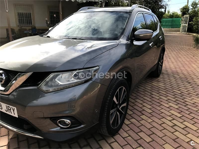 Usado Nissan X-Trail Tekna 130 CV (95 kW) 2016 Gris / plata SUV
