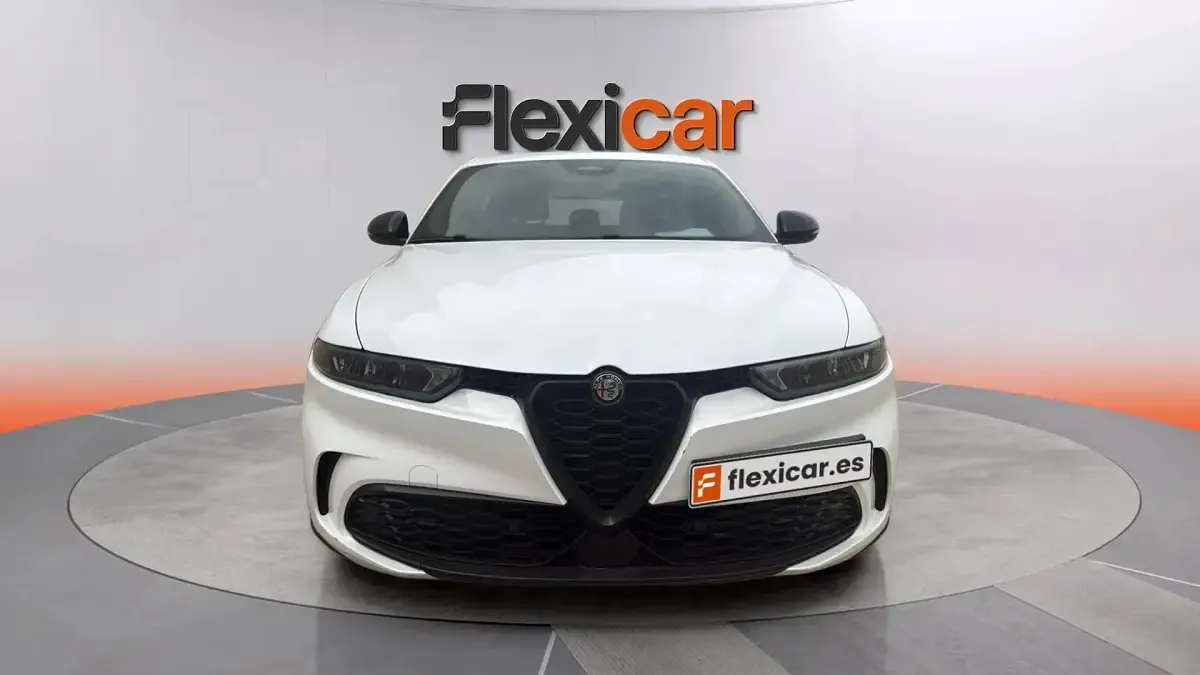Usado Alfa Romeo Tonale Sprint 131 CV (96 kW) 2023 Blanco SUV