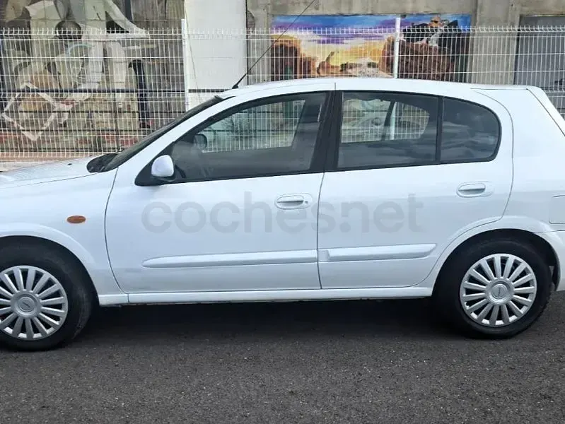 Occasion Nissan Almera 98 PK (72 kW) 2005 Wit Sedan