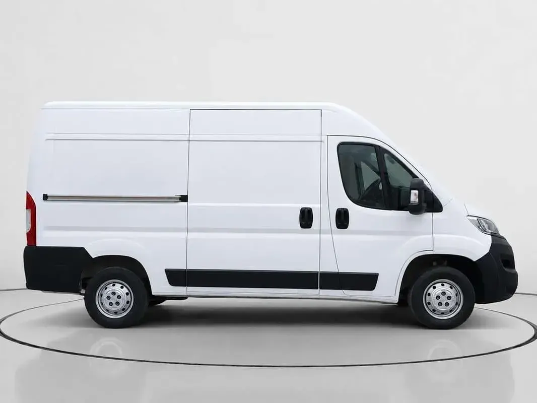 Usado Opel Movano 140 CV (102 kW) 2022 Blanco Van