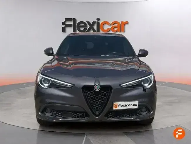 Usado Alfa Romeo Stelvio Veloce 210 CV (154 kW) 2021 Gris SUV