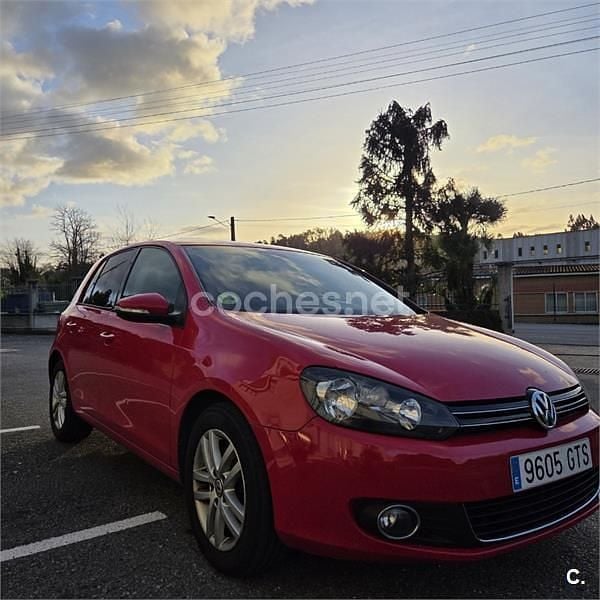 Usado VW Golf VI Sport 105 CV (77 kW) 2010 Rojo Utilitario