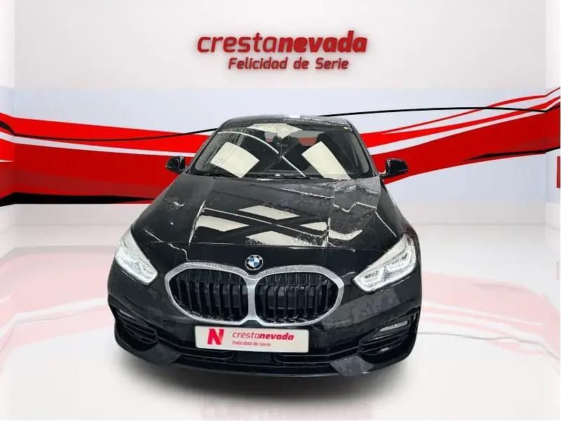 Usado BMW 118 Comfort Edition 150 CV (110 kW) 2021 Negro Utilitario