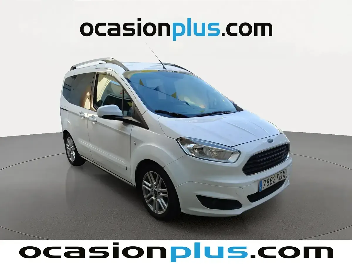 Usado Ford Tourneo Courier Titanium 100 CV (73 kW) 2017 Blanco Monovolumen