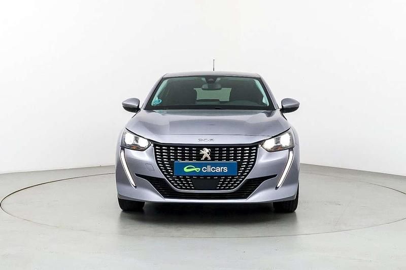 Usado Peugeot 208 Allure 102 CV (75 kW) 2021 Plateado Utilitario