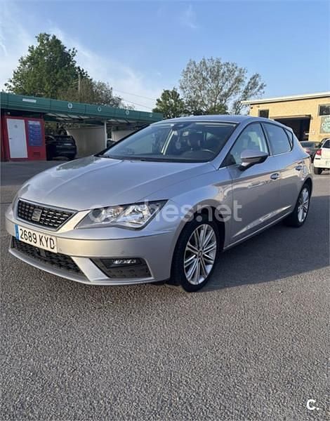 Usado Seat Leon XCELLENCE 150 CV (110 kW) 2019 Gris / plata Berlina