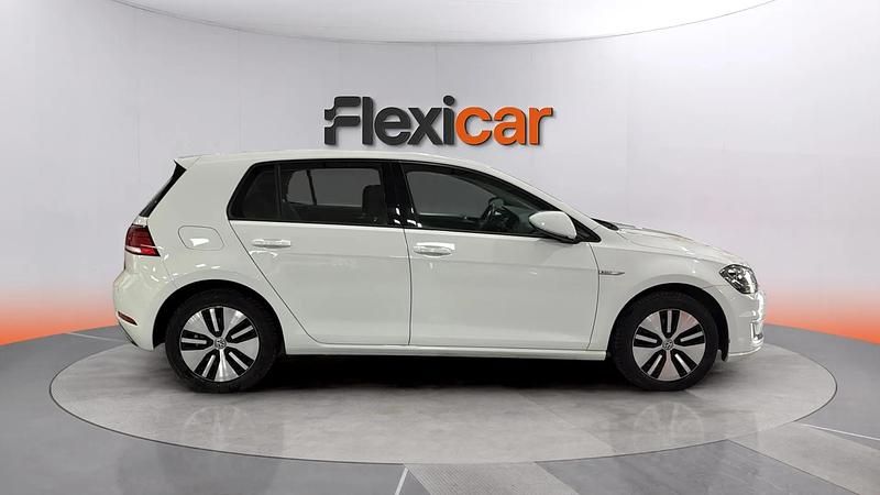Usado VW Golf VII 136 CV (100 kW) 2018 Blanco Berlina