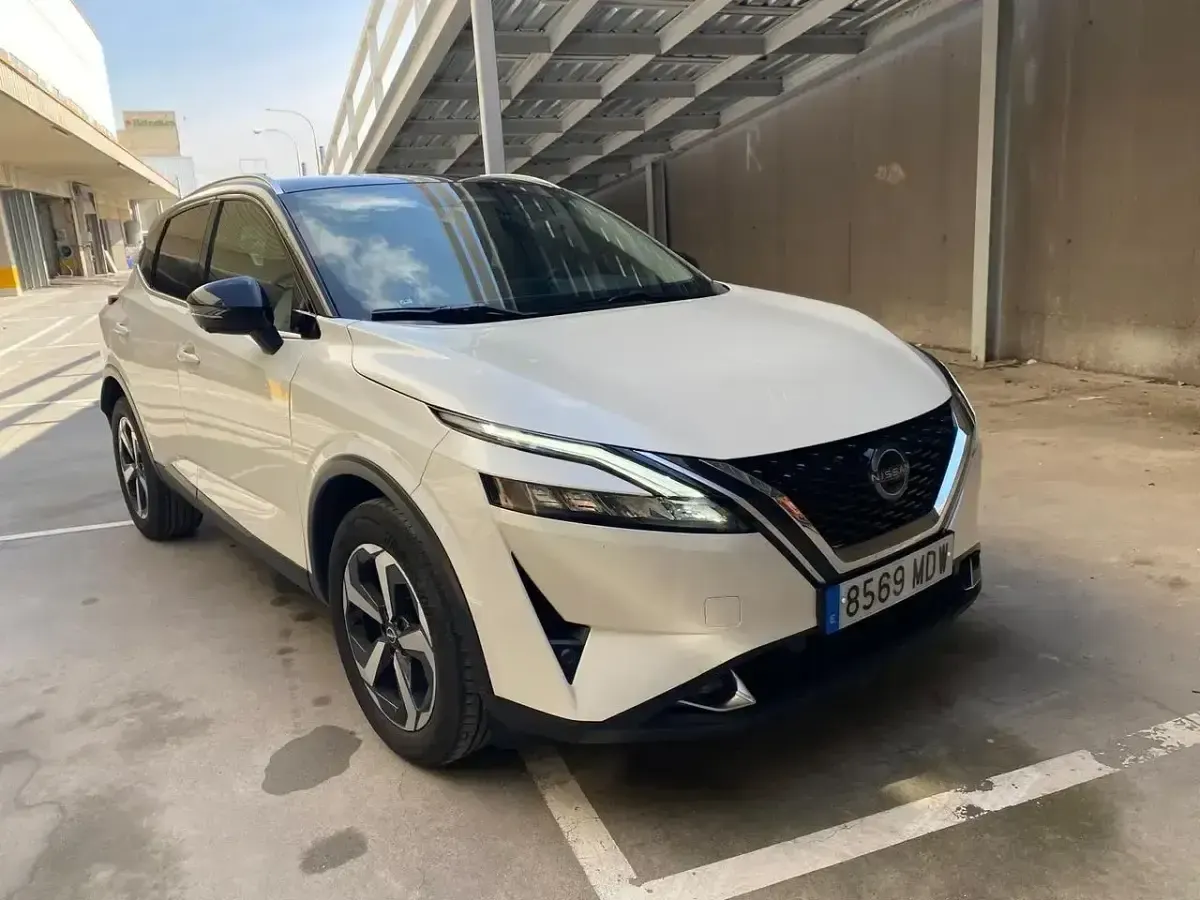 Usado Nissan Qashqai N-Connecta 140 CV (102 kW) 2023 Blanco SUV