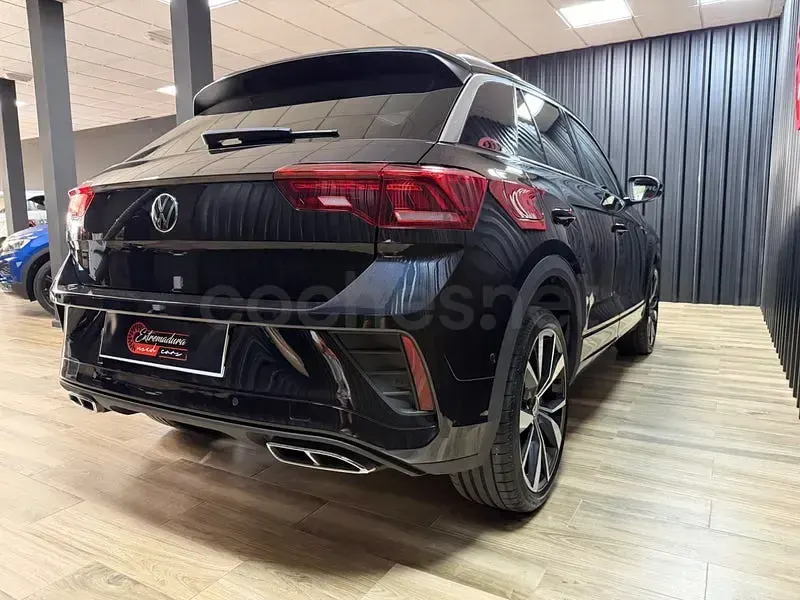 Usado VW T-Roc R-line 150 CV (110 kW) 2023 Negro SUV