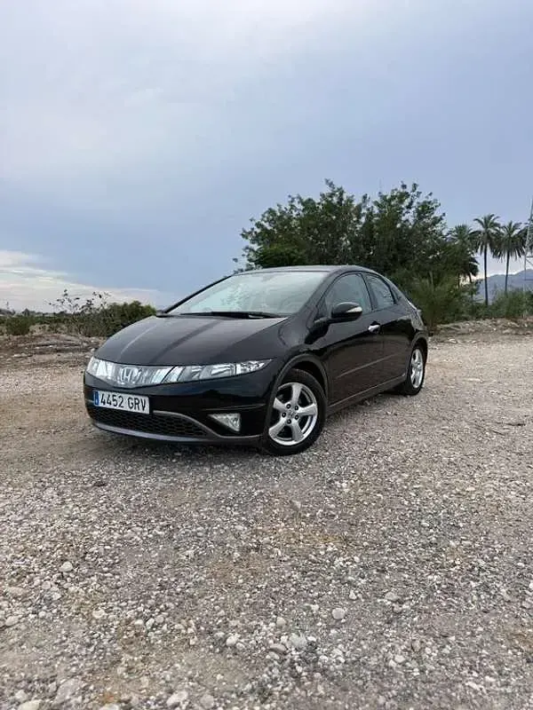 Usado Honda Civic Type S 99 CV (72 kW) 2009 Negro Utilitario