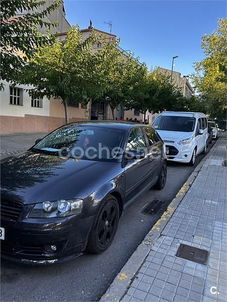 Negro Usado 2004 Audi A3 Ambition Berlina | 4500 € (Precio justo) - Imagen 1/1